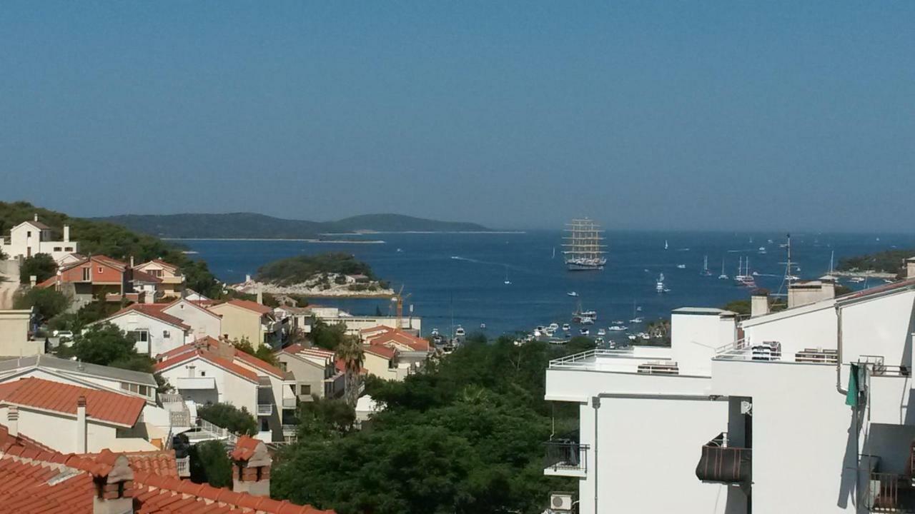 Apartments Huljic Hvar Town Exterior photo